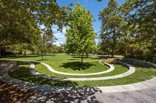 16 Dreamlight, Irvine CA  92603-4258 exterior