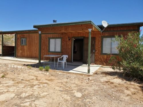 45657 247th St, Lancaster, CA 93535-8951