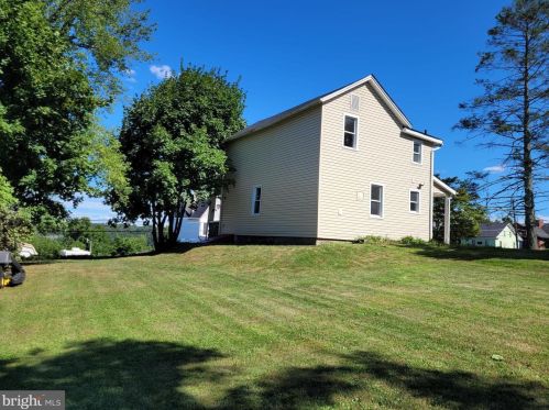 132 8th St, Bangor PA  18013-1714 exterior