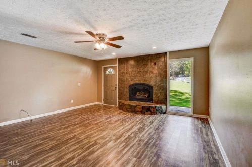 145 Wedgewood Cir, Newnan, GA 30263-1314