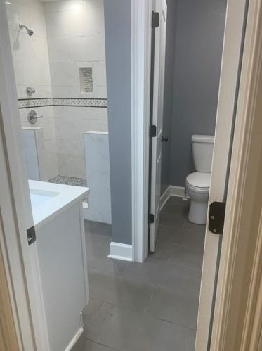 2209 Baker Rd, Atlanta GA  30318-6201 exterior