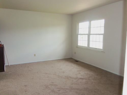 3223 Vineyard St, Springfield OH  45503-1738 exterior