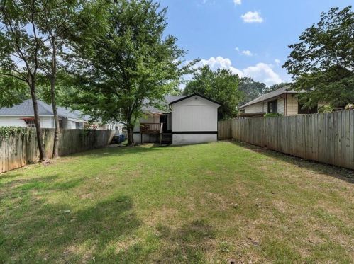 993 Burns Dr, Atlanta GA  30310-4631 exterior