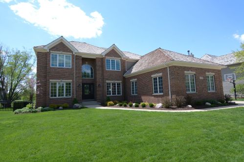 1211 Brookside Dr, South Elgin, IL 60177-3308