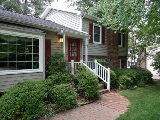6005 Beardsley Ct, Raleigh, NC 27609-3701