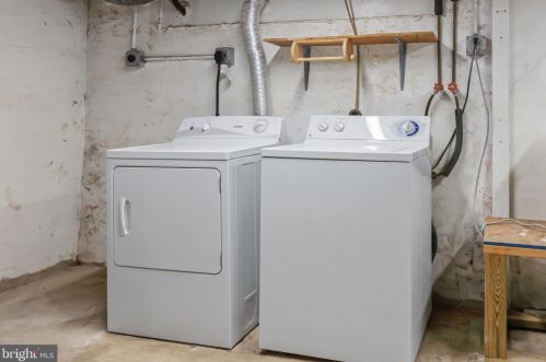 516 Ross St, Lancaster PA  17602-1946 exterior