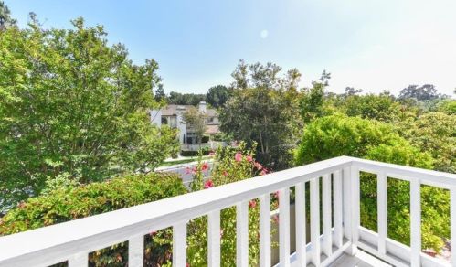 15 Sunrise, Irvine CA  92603-3719 exterior