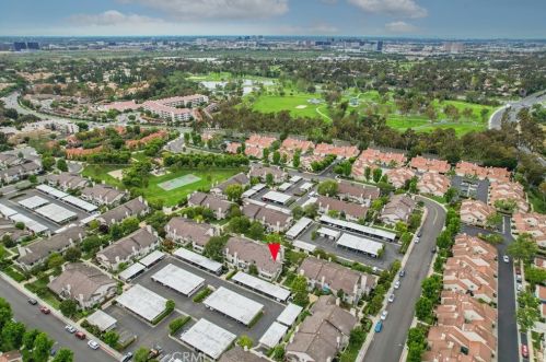 63 Oxford, Irvine CA  92612-2651 exterior
