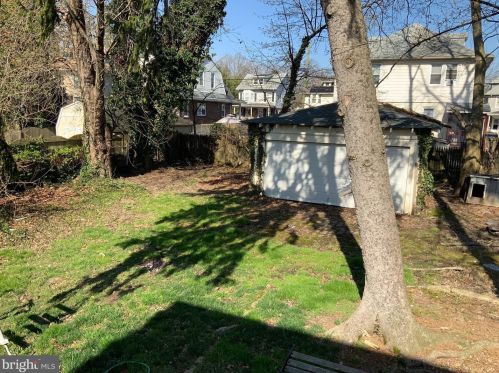 315 Hillcrest Ave, Trenton, NJ 08618-2509