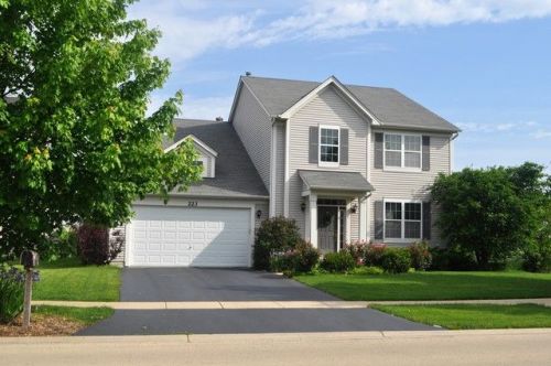 223 Bluegrass Pkwy, Oswego, IL 60543-7707