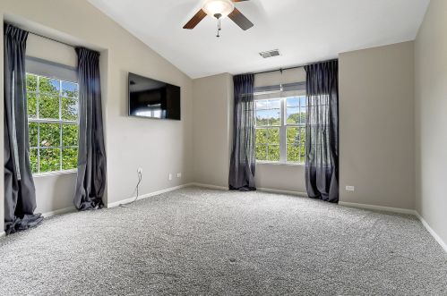 1050 Talcott Ave, Lemont IL  60439-2750 exterior