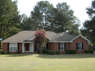 125 Medley Dr, Leesburg, GA 31763-3264