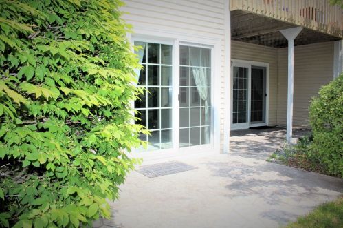 332 Parkside Rd, New London, NH 03257-5867