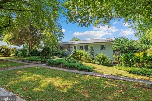 3911 Spruell Dr, Kensington, MD 20895-1342