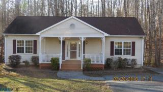 5 Tanglewood Rd, Bybee, VA 22963-3314