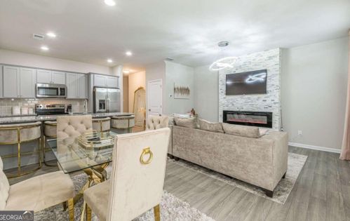 3128 Meadowstone Ln, Atlanta GA  30331-2939 exterior