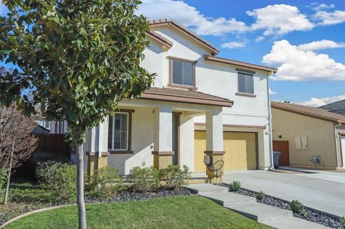 8067 Finchley Ct, Vacaville, CA 95687-8253