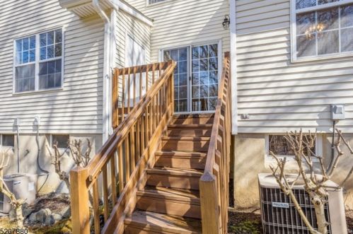 22 Grant Way, Princeton NJ  08540-1600 exterior