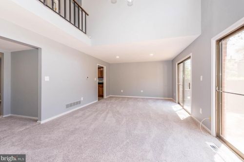 5612 Thicket Ln, Columbia MD  21044-2527 exterior