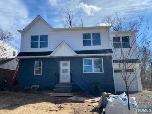 5 Hamilton Ave, Dumont, NJ 07628-2001