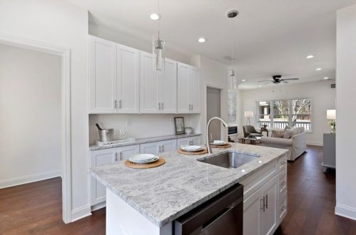 1766 Marietta Rd, Atlanta GA  30318-2767 exterior