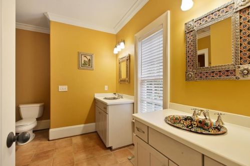 4734 Dudley Ln, Atlanta GA  30327-3330 exterior