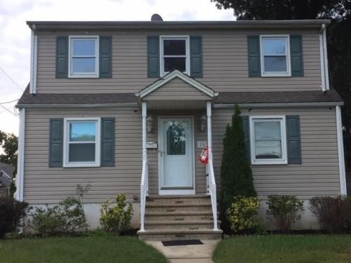 15 Lake Ave, Metuchen, NJ 08840-2668