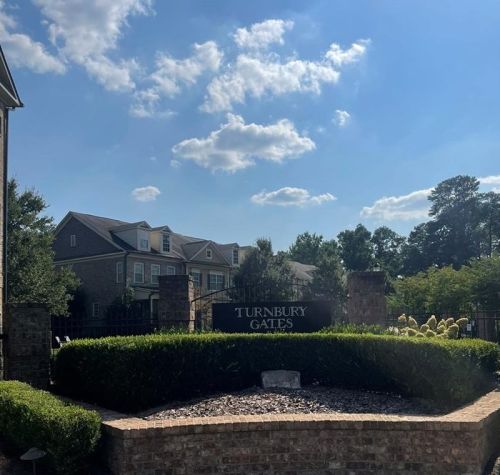 2475 Gatebury Cir, Atlanta GA  30341-2635 exterior