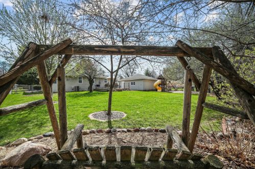 2799 Dellwood Ave, Saint Paul MN  55113-1826 exterior