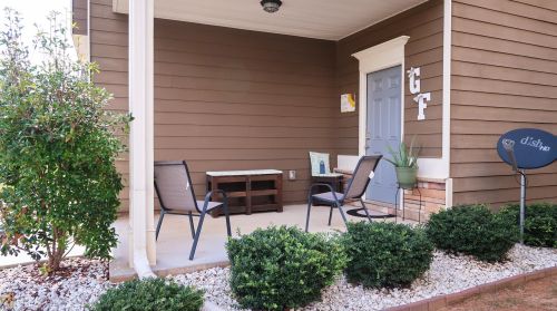 102 Southwind Ln, Newnan, GA 30265-5560