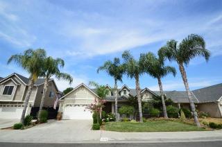 8909 Laureen Ave, Fresno, CA 93720-5372