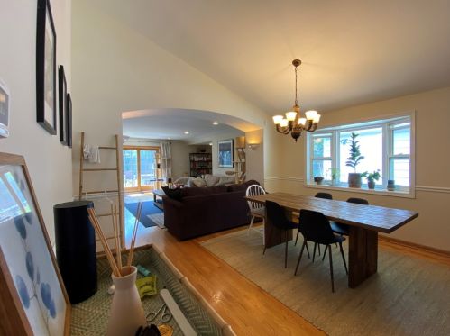 1133 Davis Ave, Bannockburn IL  60015-2123 exterior