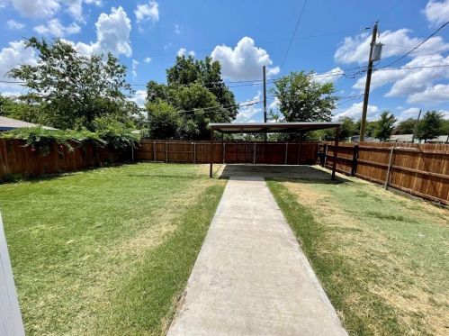 1300 Elmwood Ave, Fort Worth TX  76104-5735 exterior