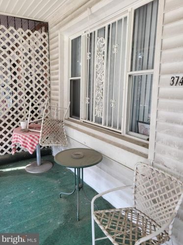 3746 10th St, Philadelphia, PA 19140-3123