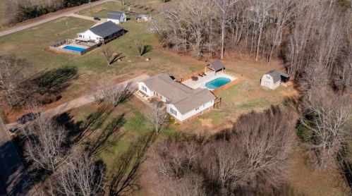 2973 Jefferson Riv Rd, Jefferson GA  30549-4323 exterior