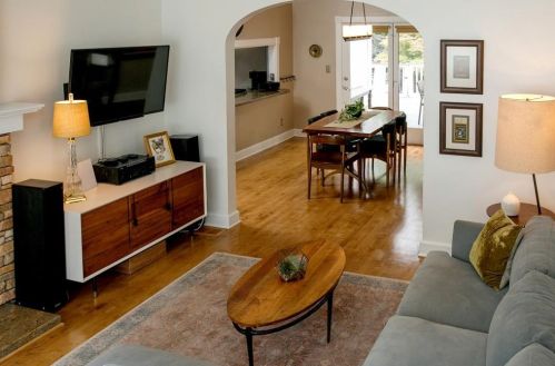 1217 Cameron Ct, Atlanta GA  30306-2621 exterior