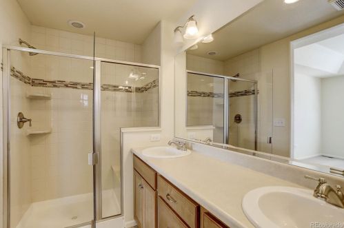 14694 Crestridge Dr, Aurora CO 80015-4207 exterior