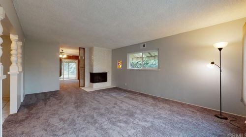 132 Broadbent Dr, Riverside CA  92507-4809 exterior