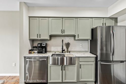 64 Redwood Dr, Tinton Falls NJ  07712-8702 exterior