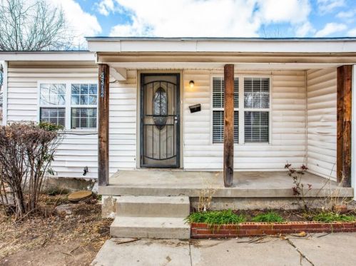 5312 Townsend Dr, Fort Worth TX  76115-4129 exterior