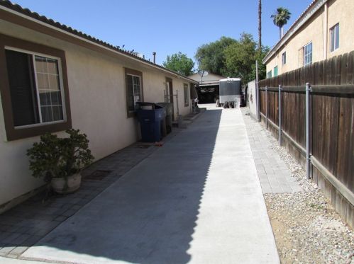 1653 Palmyrita Ave, Riverside CA  92507-1708 exterior