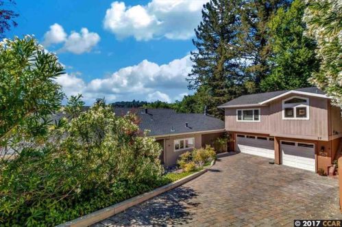 29 Dias Dorados, Orinda, CA 94563-1401