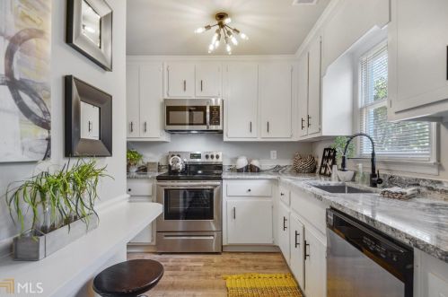 1394 Old Virginia Ct, Marietta GA  30067-6001 exterior