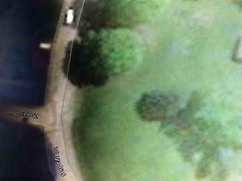 70 Serpell Ave, Belington, WV 26250-8166