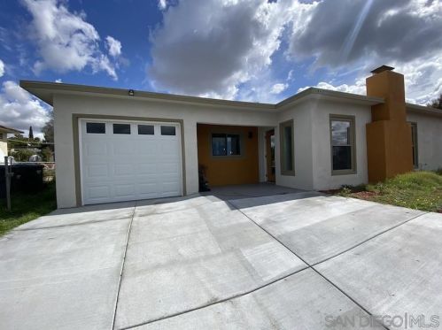 447 Westwind Dr, El Cajon, CA 92020-2838
