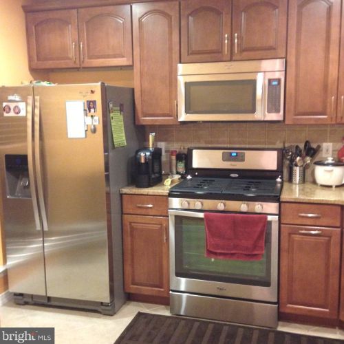 4 Van Buren Pl, Trenton, NJ 08648-4344