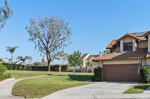 990 La Paz Rd, Placentia, CA 92870-4229