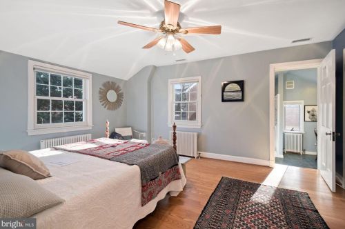 612 Pershing Dr, Silver Spring MD 20910-4341 exterior