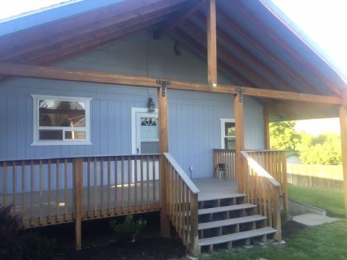 402 Kendall St, Riverside, WA 98849-9800