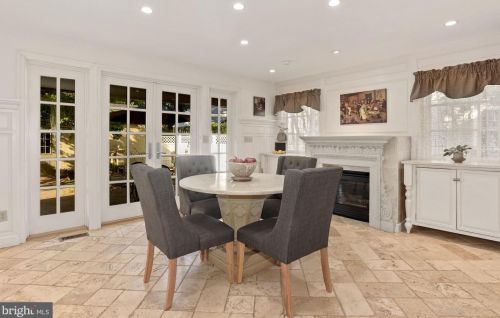 315 Maple Ave, Haddonfield NJ 08033-1438 exterior